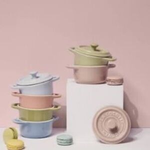 NIB Staub ceramic pink round mini cocotte